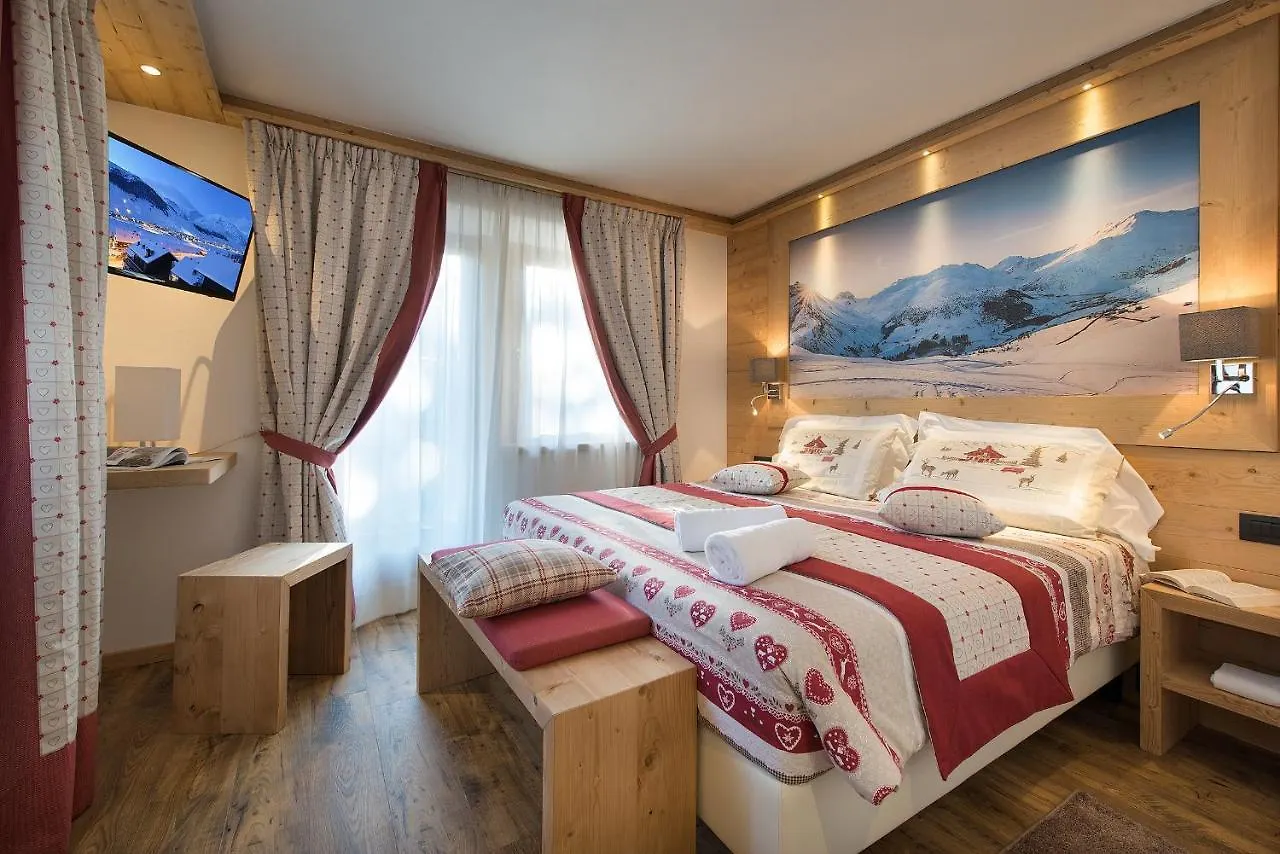 Hotel Bucaneve Livigno 4*,